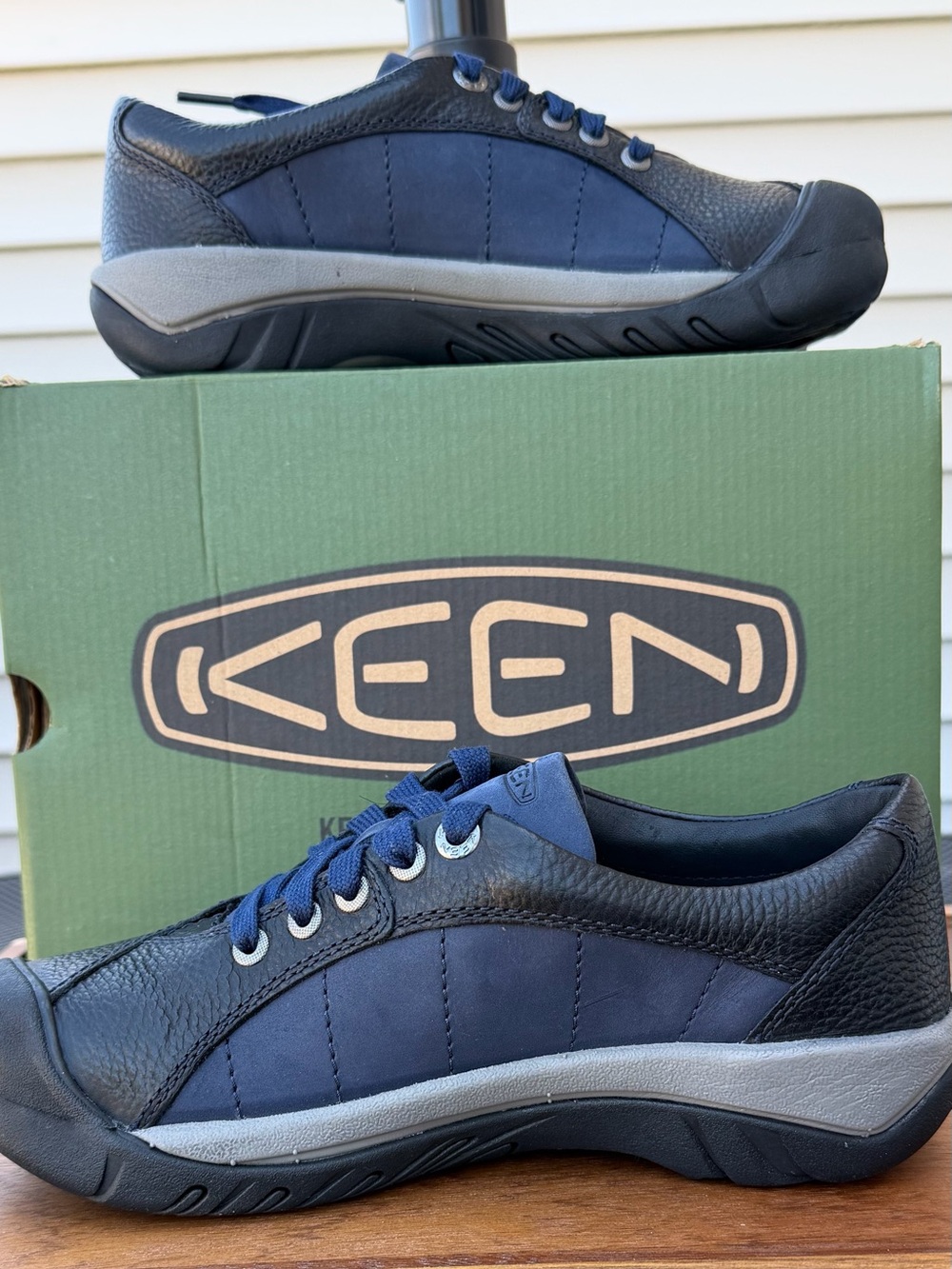 Keen Navy and Black Women's Lace-Up Athletic Shoes